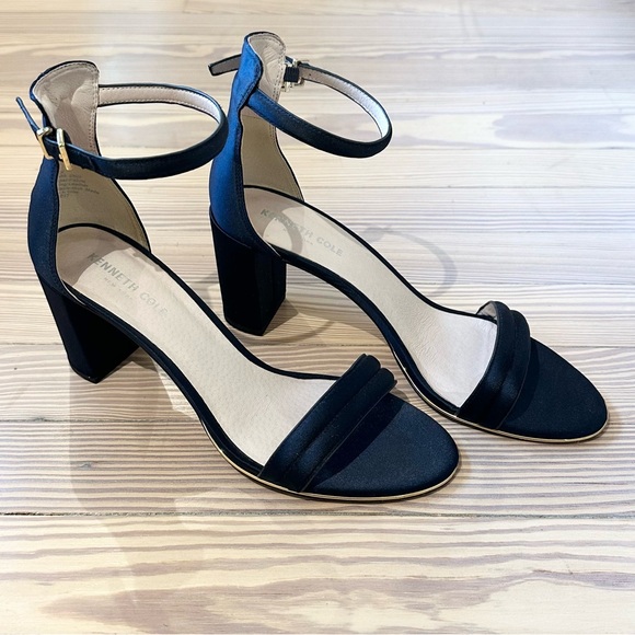 Kenneth Cole Navy Lex Ankle Strap Heels with Leather Lining-Pristine Condition. - Picture 1 of 9